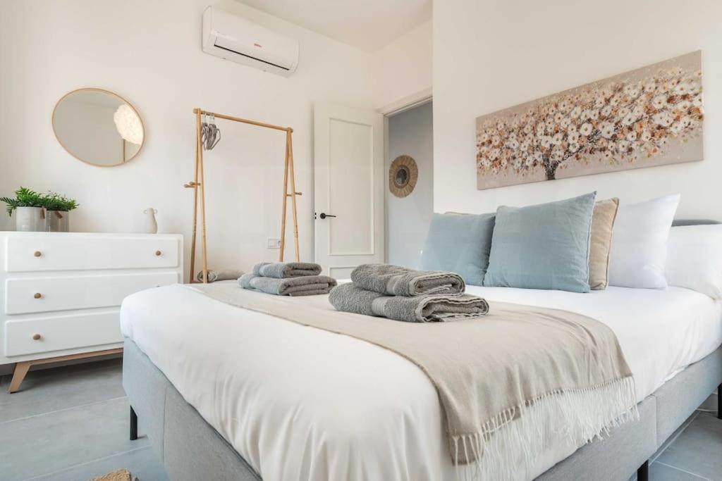 Sunlit & Fresh - Center By Rems Apartment